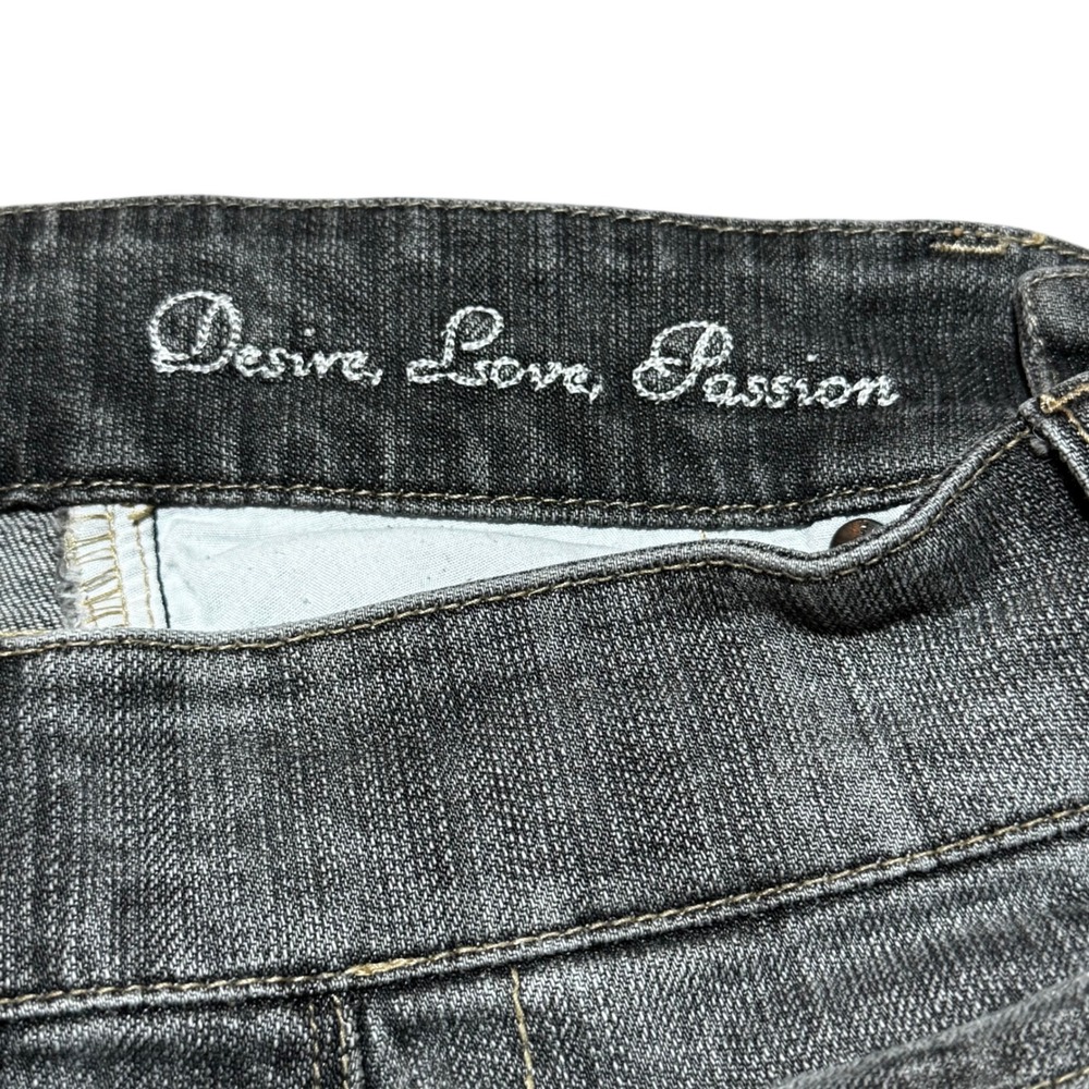 Y2K Noir Gray‎ Floral Jeans / Denim Capri — Women's Size 4 - Picture 5 of 6